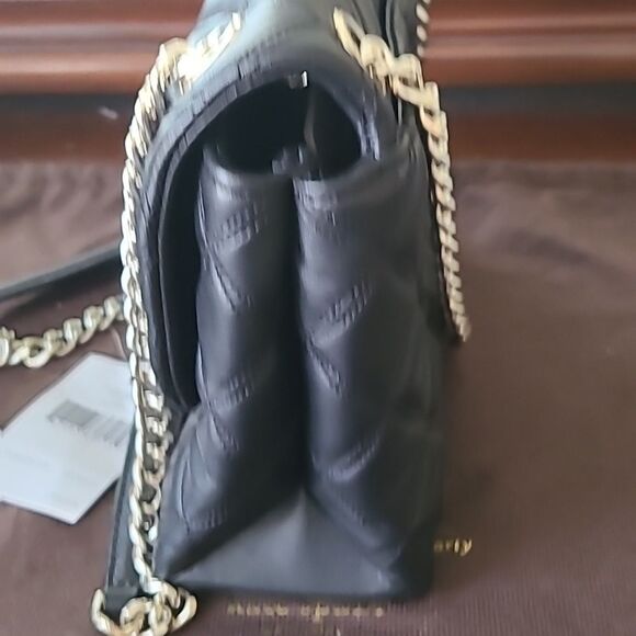 Kate Spade Black Quilted Shoulder Bag with Gold Chain - Picture 3 of 8